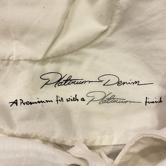 CHICO's Platinum ‘Charm Jean’ White Signed Size 3 (16) Boot Cut Spandex 37 x 31 - Picture 9 of 14